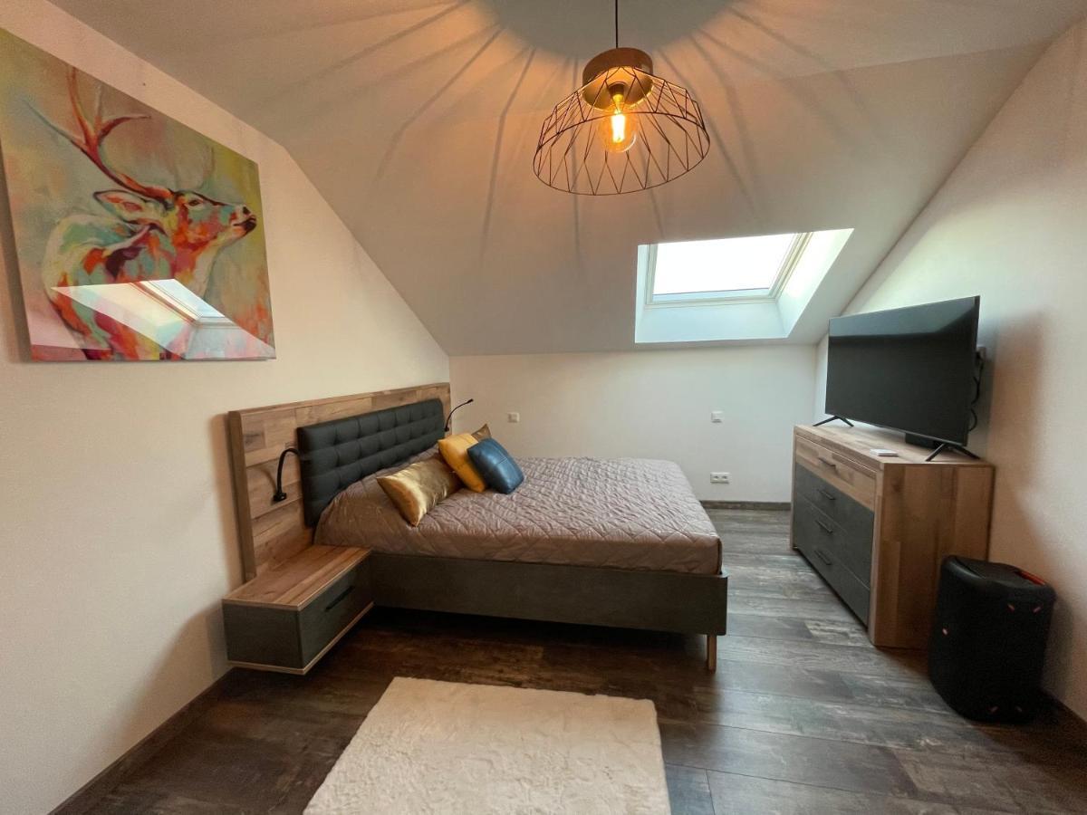 Nuits En Sologne Hotell Romorantin-Lanthenay Exteriör bild